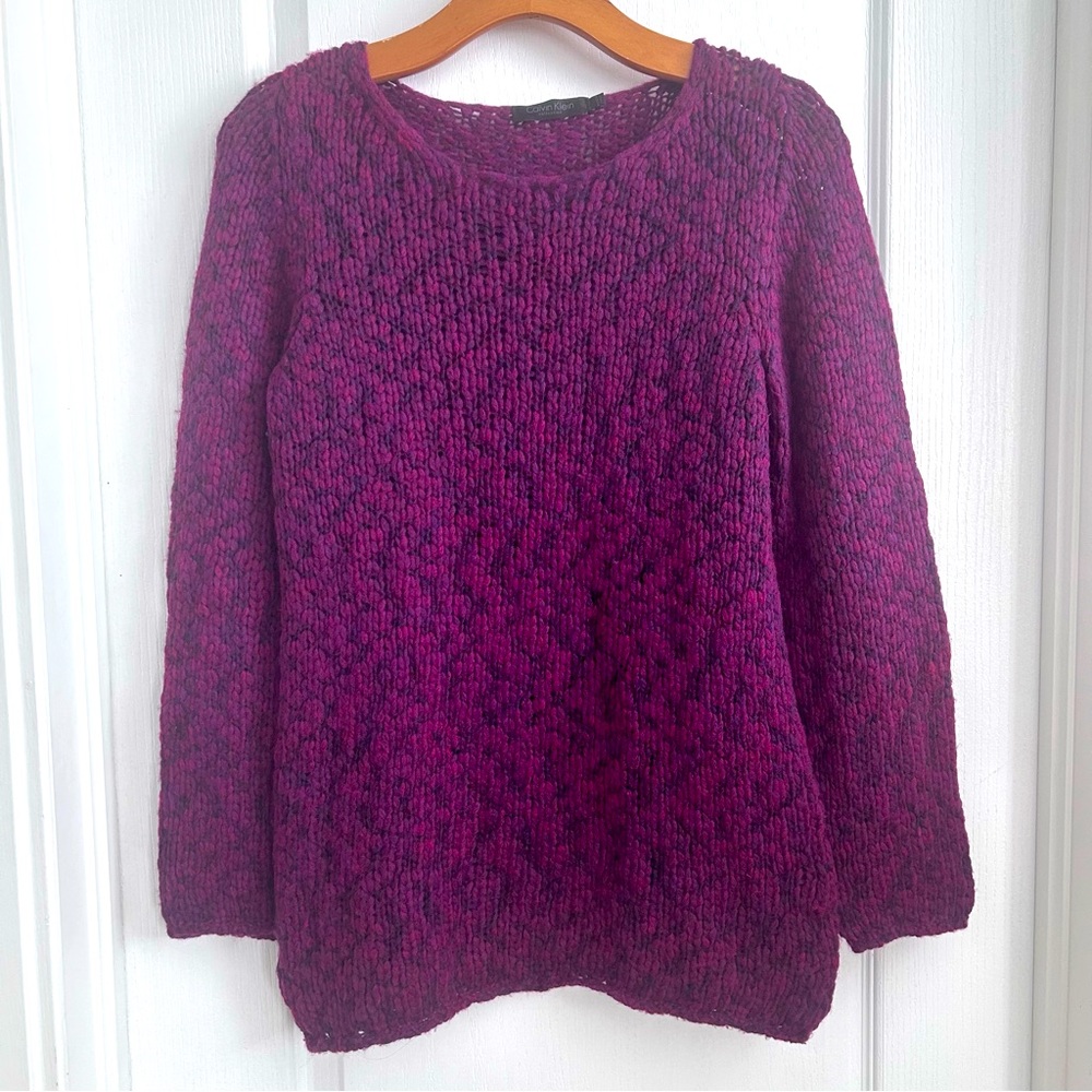 Calvin Klein Sweater Size Medium